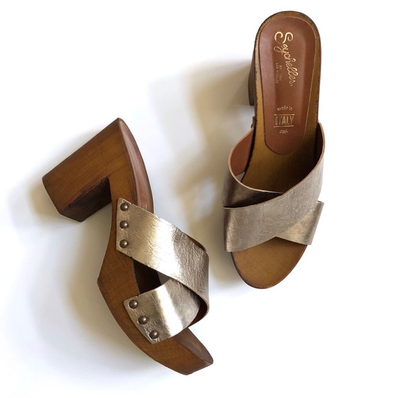 Seychelles Shoes - Seychelles metallic gold leather clog sandals